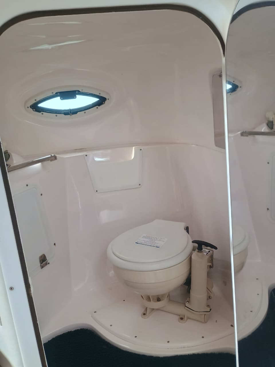 PASSEIO DE LANCHA EXCLUSIVOS 3